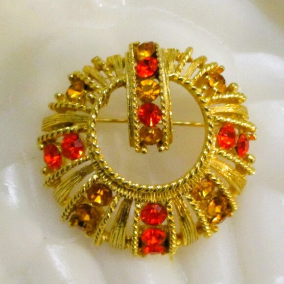 VINTAGE Marigold Tiger Orange Rhinestone Gold Plated Brooch ~ MID-CENTURY Brooch - Picture 5 of 13